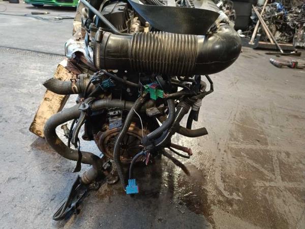 MOTEUR CITROEN / PEUGEOT 1.6 ESSENCE - Vue 6